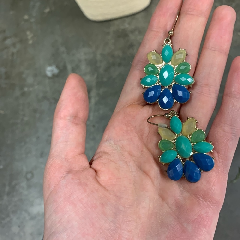 Colorful Jewelry Assortment! - Picture 4 of 9